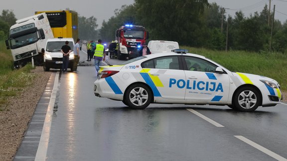 Traģiska avārija Kurzemē ar trim upuriem