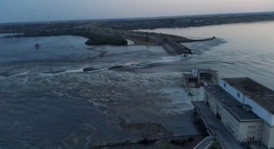 Каховская ГЭС разрушена. На обоих берегах Днепра идет эвакуация населения
