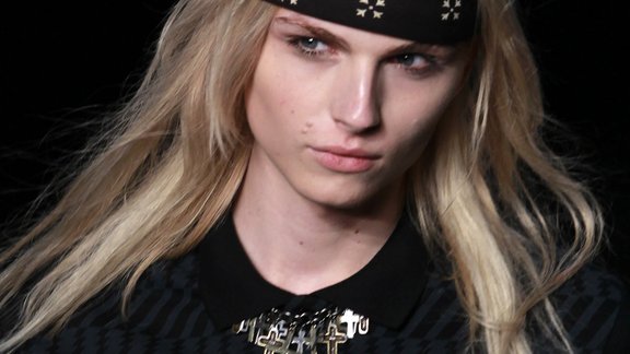 Model Andrej Pejic 