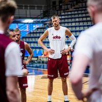 Porziņģa dzimšanas dienā Latvijas basketbolisti Liepājā tiekas ar Zviedriju