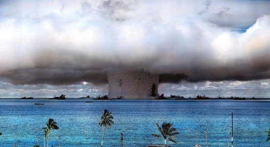 Amerikāņi būvē pirmo jauno atombumbu 30 gadu laikā. To izmēģinās bez blīkšķa