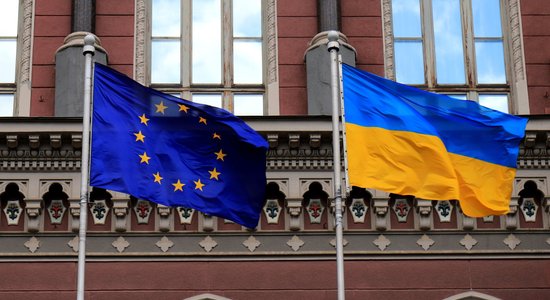 Европарламент одобрил выделение 18 млрд евро на поддержку Украины