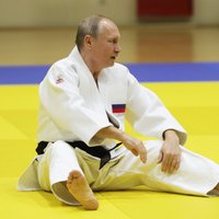 Džudo federācija aptur melnās jostas īpašnieka Putina goda prezidenta statusu