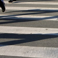 На дорогах Латвии планируют ликвидировать часть пешеходных переходов