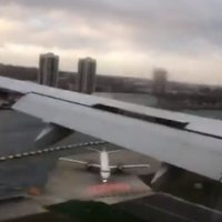 Video: Vētras 'Eleonora' dēļ lidmašīnai neizdodas piezemēties Londonas lidostā