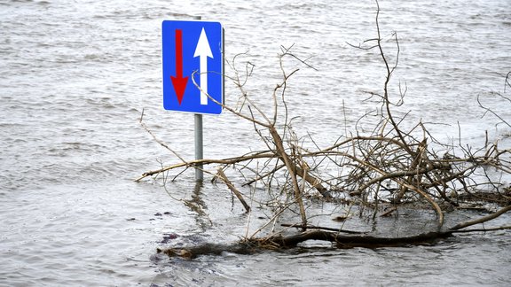 Daugava pie Daugavpils pavasara palu laikā.