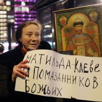 Maskavā filmas 'Matilde' pirmizrādes laikā pareizticīgo aktīvisti sarīko jandāliņu