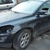 Garnadži apzog auto; policija kriminālprocesu neuzsāks