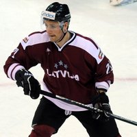 Один хоккеист сборной Латвии нашел клуб в Чехии, другие выбрали Казахстан