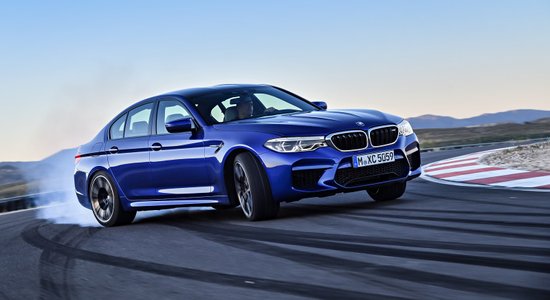 Jaunais 'BMW M5' ar pilnpiedziņu un 600 ZS