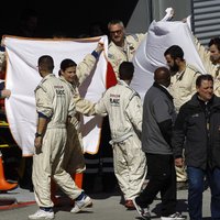 'McLaren' atklāj dažas Barselonas testu avārijas nianses