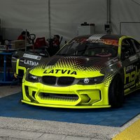 Foto: Latvijas komanda gatava cīņām motorsporta spēlēs Spānijā