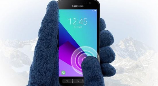 Foto: Telefons lietū un aukstumā – 'Samsung' izrāda jauno 'Galaxy XCover 4'