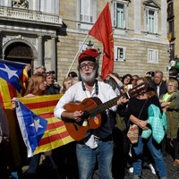 Spānijas tiesa aptur Katalonijas neatkarības deklarāciju