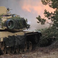 Video: Ādažu poligonā šauj tanki 'M1 Abrams'
