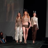 Riga Fashion Mood: чета Затлерсов, ретроспектива Анны Лед, и потерянное время?