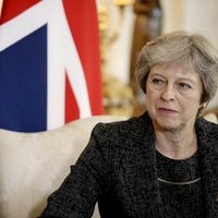 Тереза Мэй снова проиграла: парламент Британии запретил Brexit без договора