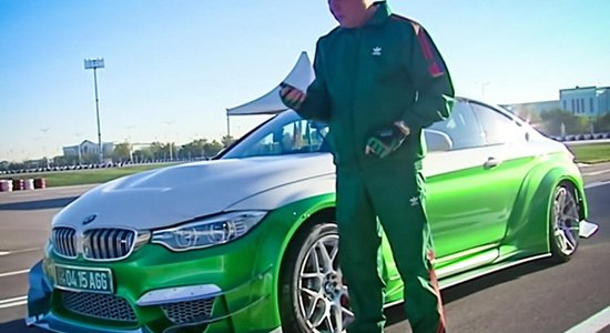 Video: Turkmenistānas prezidents demonstrē savu driftēšanas meistarību ar 'BMW M4'