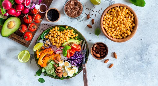 Pieci veselīgi produkti, kas īpaši ieteicami veģetāriešu un vegānu ēdienkartes dažādošanai