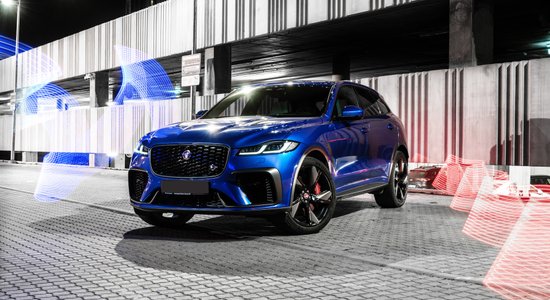 'Jaguar' uz Latviju atgādājis 'F-Pace SVR' apvidnieku ar 550 ZS