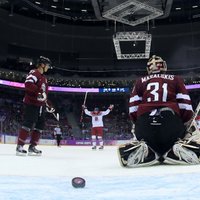 Latvijas hokejisti turpina neveiksmju sēriju spēlēs pret čehiem