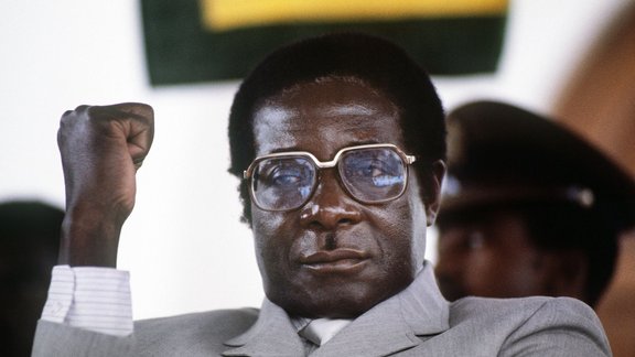 Roberts Mugabe - 4