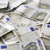 Eiro vērtība piedzīvo lielāko kritumu teju pusotra gada laikā