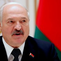 Lukašenko piedāvā palīdzību Donbasa infrastruktūras atjaunošanā