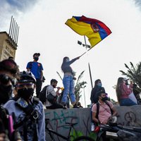 Protestos Kolumbijā bojā gājuši vismaz 37 cilvēki