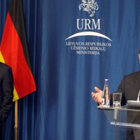 Šteinmeiers: Vācija pildīs saistības NATO austrumu flanga drošības stiprināšanā