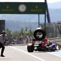 Pēc Vācijas 'Grand Prix' incidenta FIA aicina uzlabot drošību boksos