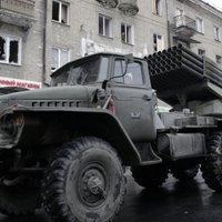 'Grad' apšaudes: Doņeckas iedzīvotājus izmanto par dzīvo vairogu, secina 'Bellingcat'