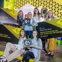 Latvijas e-komercijas gada balvu 'E-komercijas zvaigzne 2023' izcīna jaunuzņēmums 'Selfnamed'