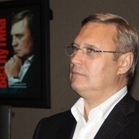 Касьянов против революции и за мирный уход Путина