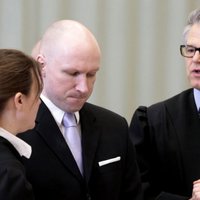 Norvēģija pārsūdzēs spriedumu lietā par necilvēcīgu izturēšanos pret Breivīku