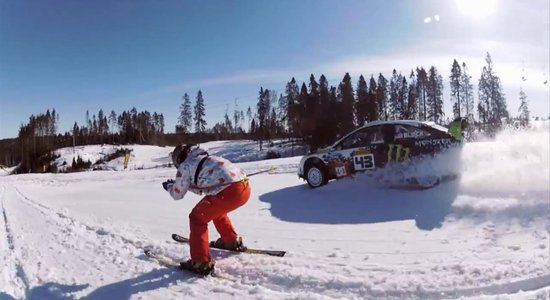 Video: Kens Bloks ar savu 'Ford' plosās Krievijā