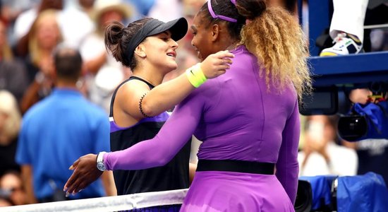 ФОТО, ВИДЕО: 19-летняя Бьянка Андрееску обыграла Серену Уильямс в финале US Open
