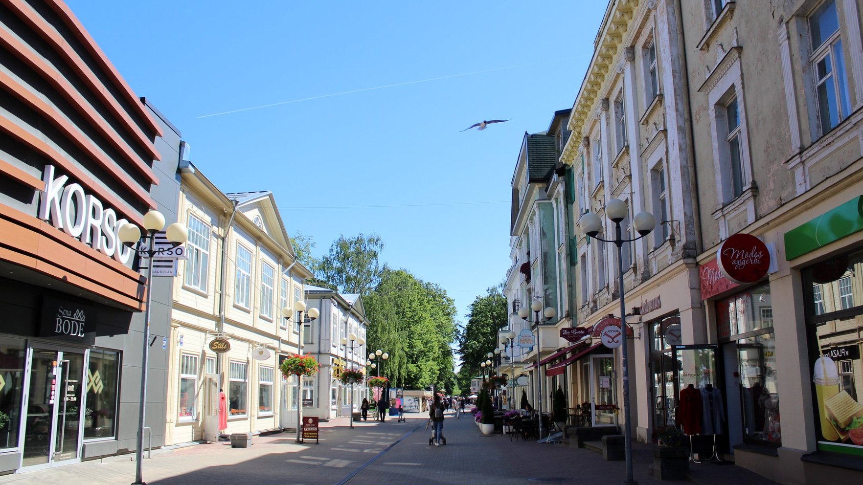 Ierosināts kriminālprocess par smagu miesas bojājumu nodarīšanu konfliktā Jūrmalā, Jomas ielā