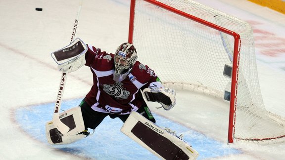 KHL spēle hokejā: Rīgas Dinamo - Traktor 