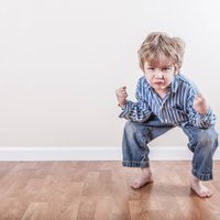 Kā vecāki jauc bērna neapmierinātību ar manipulēšanu