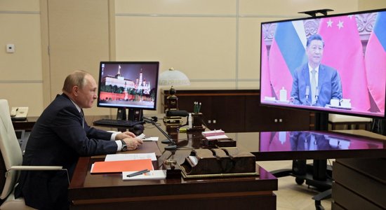 Переговоры Путина и Си: Россия стремится к военному сотрудничеству, а Китай хвалит Москву за готовность к миру