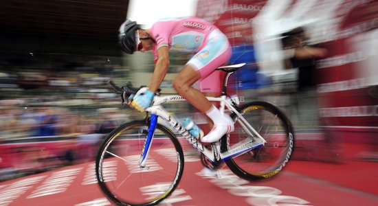 Nibali ievērojami nostiprina līderpozīciju 'Giro d'Italia' kopvērtējumā