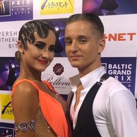 Latvijas pāris sasniedz pusfinālu pasaules čempionātā 10 dejās