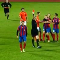 Video: Lietuvas futbolā sakaujas divi komandas biedri