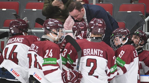 Hokejs, Pasaules U-18 čempionāts Rīgā: Latvija – Slovēnija