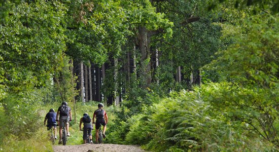 Līdz aktīvajai tūrisma sezonai Latgalē marķēs velomaršruta 'EuroVelo11' posmu