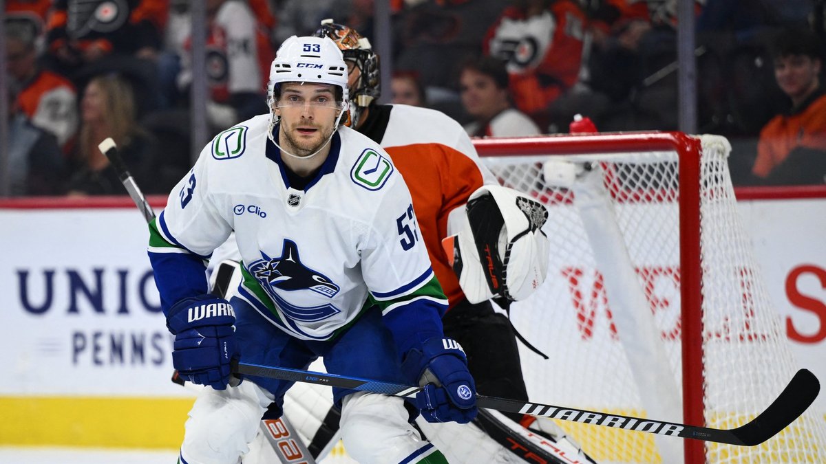 Canucks Trade Rumors: Blüger & Potential Changes