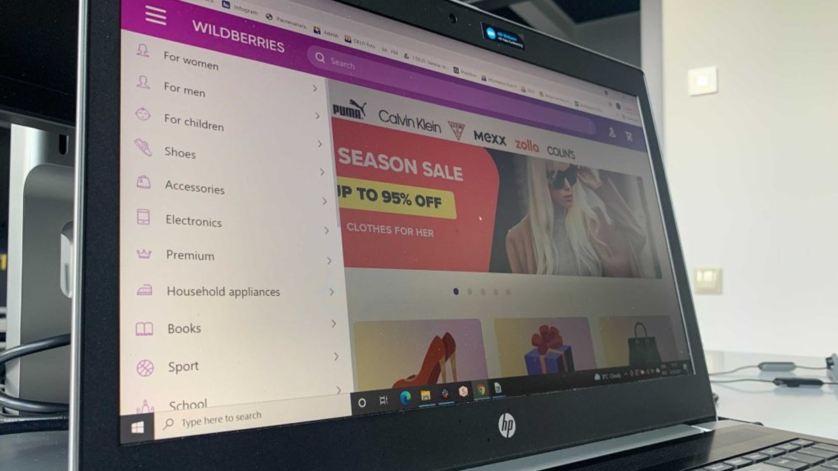 Маркетплейс Wildberries попал под ограничения в Латвии