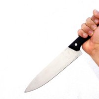 Рига: 10-летний школьник во время ссоры угрожал однокласснику ножом