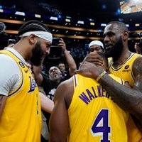 'Lakers' un 'Pacers' kļūst par vēsturē pirmajām NBA Kausa finālistēm